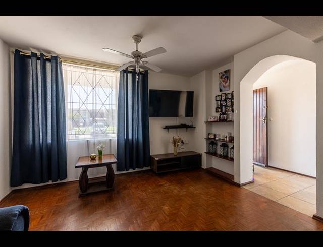 3 BEDROOM HOUSE FOR SALE IN WESTRIDGE